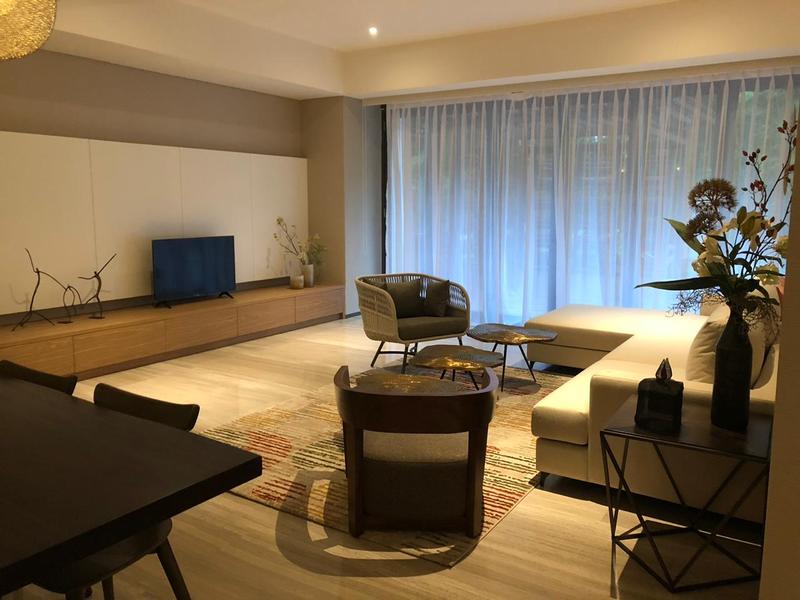 Spacious, Modern Pet Friendly Apartment At Verde One