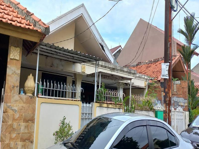 Dijual Rumah Dalam Komplek Lingkungan Aman dan Nyaman di Ciledug, Tangerang (GA15699-MD)