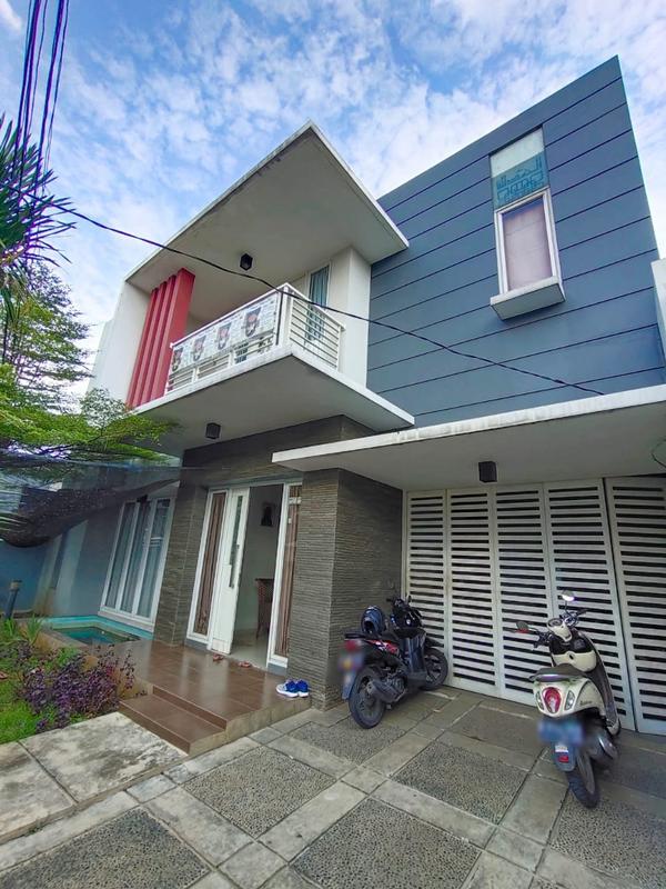 Dijual Rumah 2 Lantai Bagus di Jagakarsa Jakarta Selatan - 4 Kamar Tidur