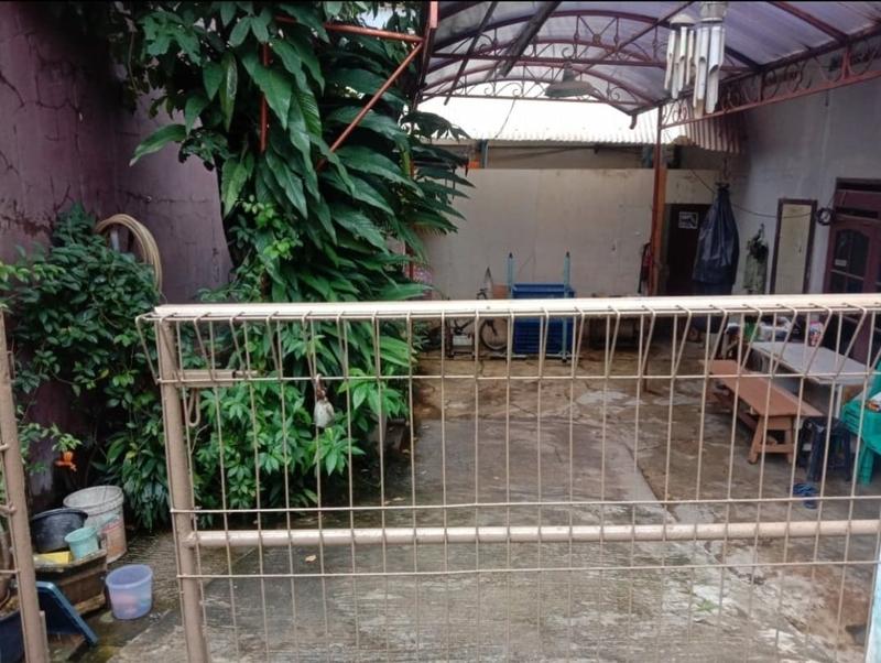 Jual Rumah Harga Tanah di Lokasi Bagus Jakarta Timur - Dekat Pintu Tol Becakayu