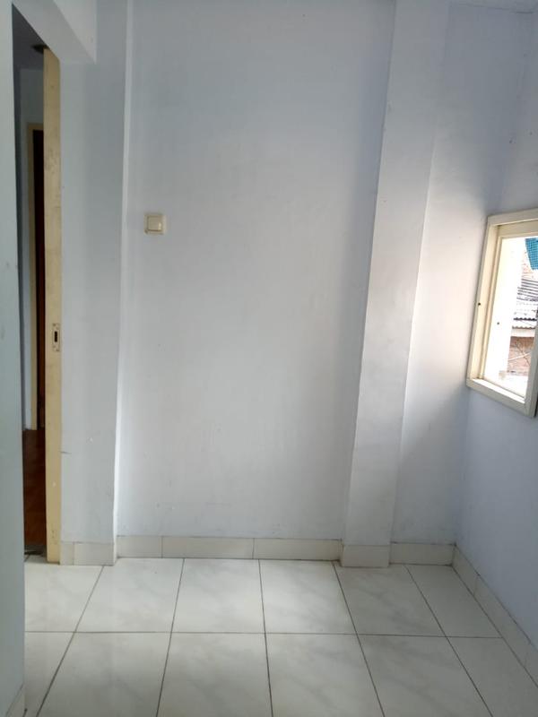 Jual Rumah Murah 3 Tingkat/Lantai, 3 Kamar Tidur di Jembatan Lima Gajah Mada Jakarta Barat, Siap Huni