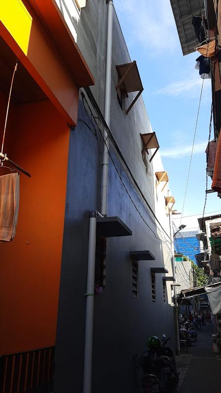 Tampak samping