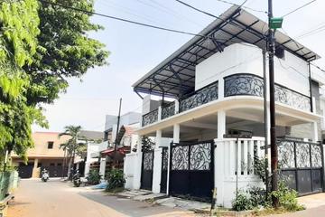 Rumah Dijual di Komplek Perumahan Taman Buaran Indah 3, Duren Sawit, Jakarta Timur - 5+1 Kamar Tidur