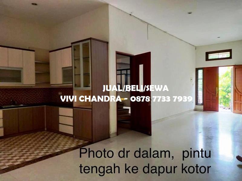 Dijual Rumah 3 Lantai di Perumahan Green Garden Jakarta Barat - LT/LB: 200 m2/450 m2