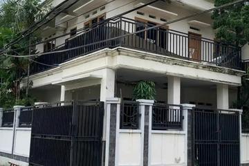 Jual Rumah Luas 3 Lantai di Perumahan Benteng Garuda Kalibata Jakarta Selatan