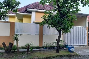 Dijual Cepat Tanpa Perantara Rumah Besar, Nyaman, Startegis dan Siap Huni di Sidoarjo - Puri Surya Jaya Cluster Nagoya Grand