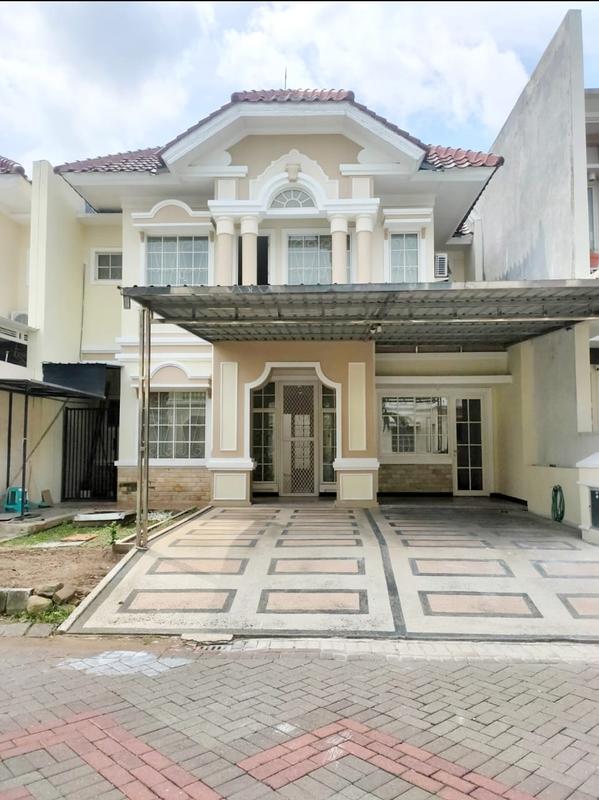 Sewa Rumah Sangat Bagus di Virginia Regency Pakuwon City Surabaya Timur