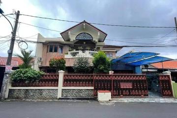 Jual Rumah Mewah di Jalan Komplek Migas Kemanggisan Palmerah Jakarta Barat