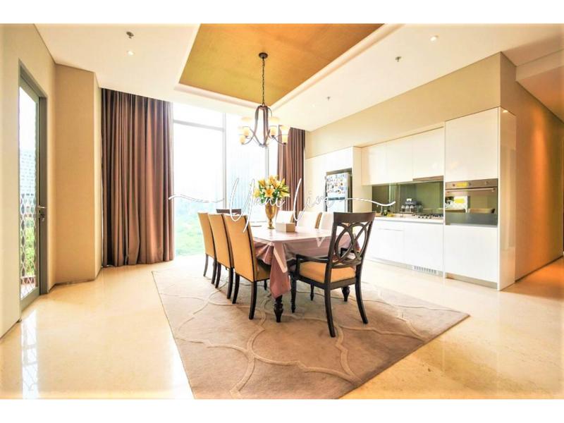 Senopati Suites Apartment for Sale, 3 BR, 207 sqm, Well Maintained Unit, Direct Owner - YANI LIM 08174969303