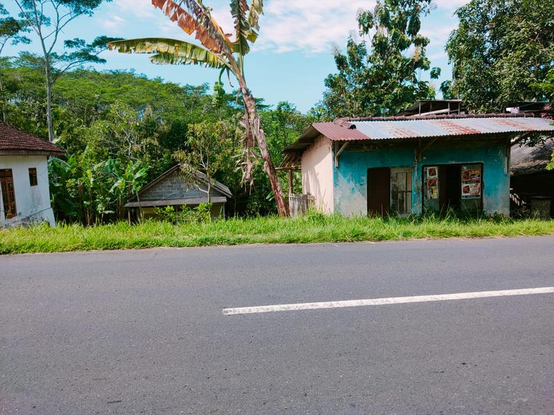 Dijual Tanah Strategis 677m2 Buka Usaha Tepi Jl Raya Karangpandan Karanganyar