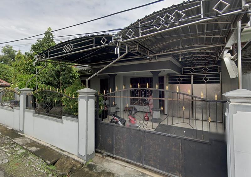 Jual Rumah Murah dekat Alun Alun Jombang di Kawasan Sengon - LT 380 m2, LB 260 m2