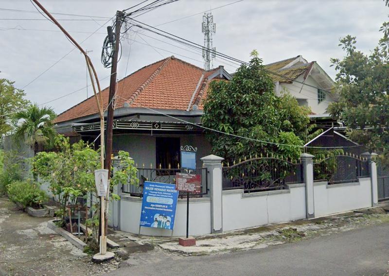 Jual Rumah Murah dekat Alun Alun Jombang di Kawasan Sengon - LT 380 m2, LB 260 m2