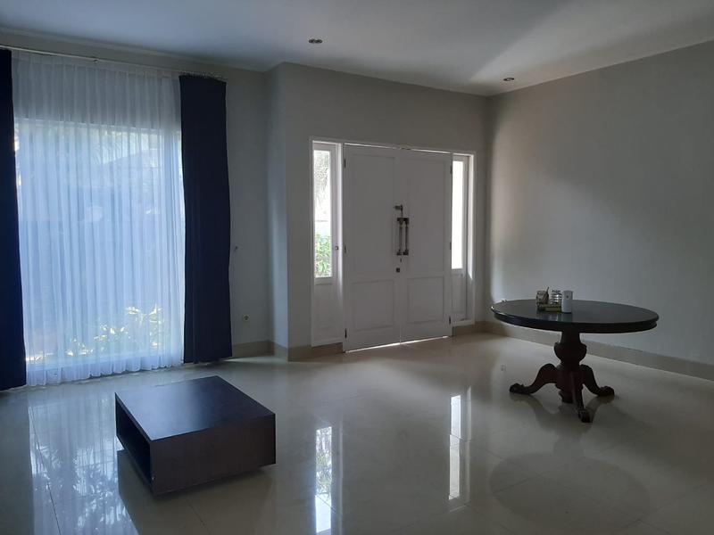 Dijual Rumah 2 Lantai dalam Komplek Megapolitan Cinere - Luas Tanah 400 m2