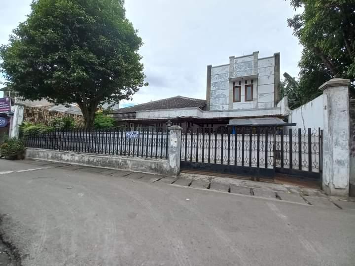 Jual Rumah Lama di Cipete Utara Kebayoran Baru Jakarta Selatan - LT 483 m2 / LB 358 m2