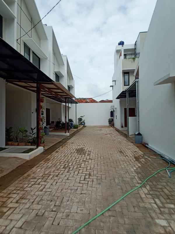 Jual Rumah Cluster Baru dekat Stasiun Tanjung Barat Jakarta Selatan