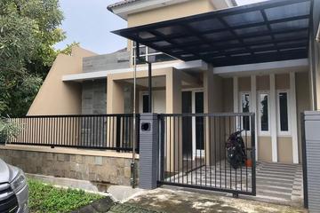 Sewa Rumah Murah Bagus di Perumahan Pondok Tjandra Indah Sidoarjo Cluster Sapphire - LT 135 m2 | LB 85 m2 | KT 3+1