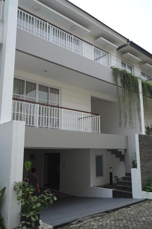 Dijual Rumah Townhouse Teras Tjilandak Jakarta Selatan