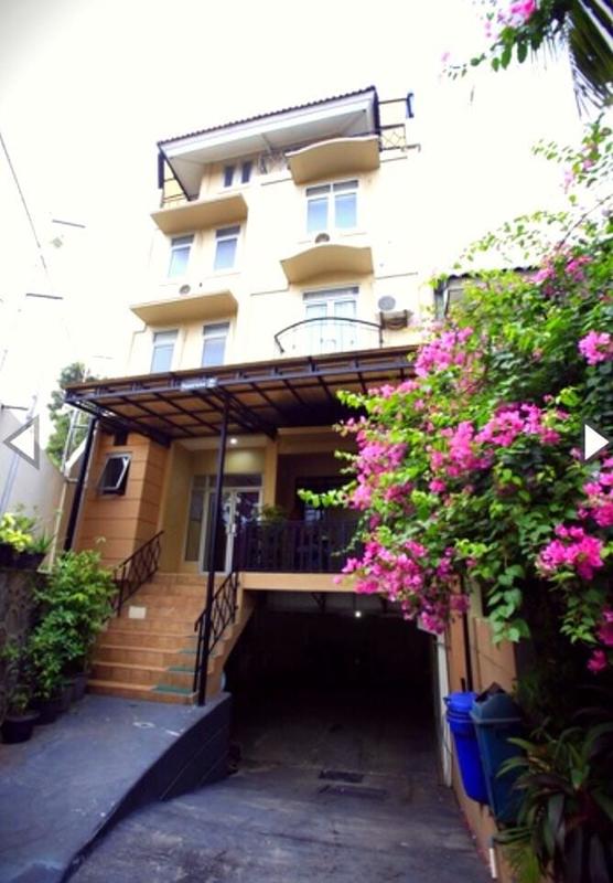 Jual Rumah Kos Kosan Bagus di Lebak Bulus Jakarta Selatan - 4 Lantai, 15 Kamar, LT 210 m2, LB 535 m2