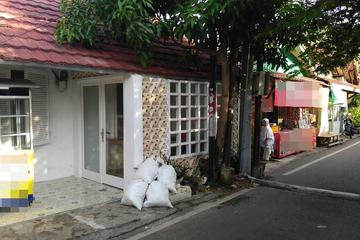 Jual Rumah Kost dan Kios di Cempaka Putih Timur Jakarta Pusat - Luas Tanah 494 m2
