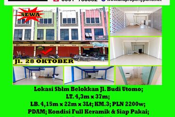 Alfa Property - Disewakan Ruko di Jalan 28 Oktober Kota Pontianak - Ada 2 Unit, 3 Lantai, LT 159 m2, LB 274 m2