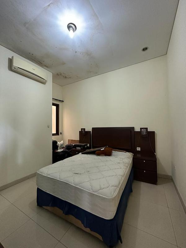 Dijual Perumahan Antasari Harga Spesial - LT 135 m2 | LB 350 m2 | KT 3+1