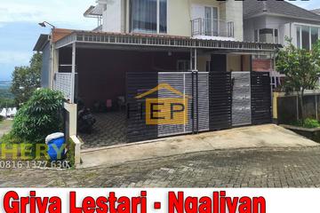 Dijual Cepat Rumah 2 Lantai  di Griya Lestari Ngaliyan Semarang - 5 Kamar Tidur | LT 166 m2 | LB 300 m2