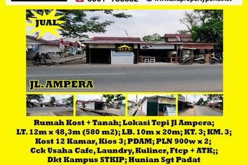 Alfa Property - Jual Rumah Kost + Tanah di Jalan Ampera Pontianak - 3 Kamar Tidur,  12 Kamar Kost, 3 Kios