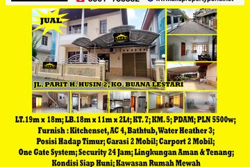 Alfa Property - Jual Rumah di Buana Lestari Pontianak - 2 Lantai, 7 Kamar Tidur, Furnished