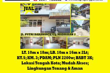 Alfa Property - Dijual Rumah di Jl. Putri Dara Nante, Gg. Madrasah 2,  Pontianak - 2 Lantai, 5 Kamar Tidur, LT 180m2, LB 320m2
