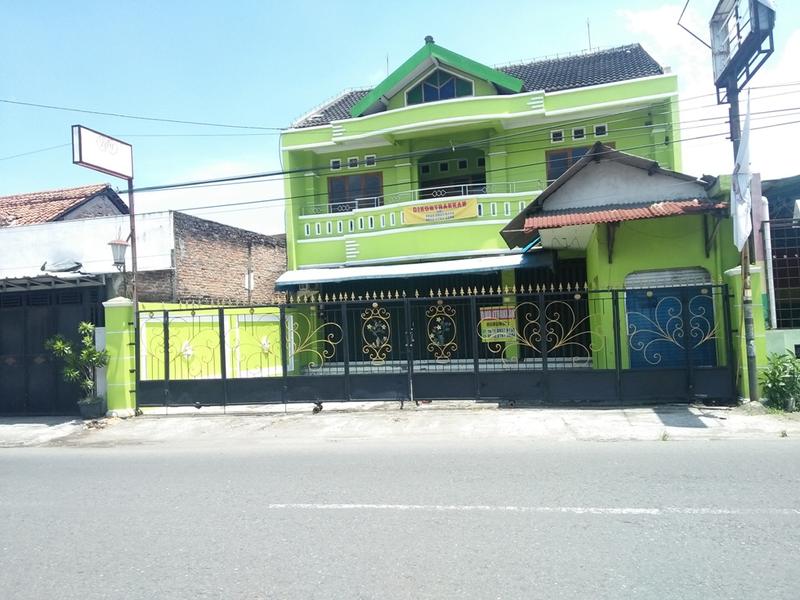 Disewakan Ruko 2 Lantai di Bangunharjo, Sewon, Bantul - Pinggir Jalan Ramai Strategis dekat Kota