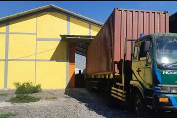 Dijual Gudang di Sumberagung Jetis Bantul - Pinggir Jalan Besar, Strategis, Tronton Lewat dan Masuk - LT 2100m2, LB 1800m2