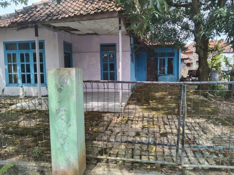 Jual Rumah untuk Ruang Usaha dan Kantor di Pinggir Jalan Raya Kroya Indramayu