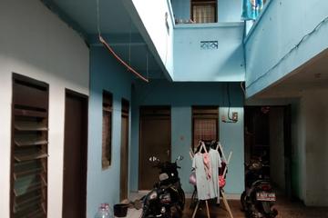 Dijual Butuh Cepat Rumah Bonus 2 Kamar Kost di Jalan Dewi Sartika Ciputat Tangerang Selatan