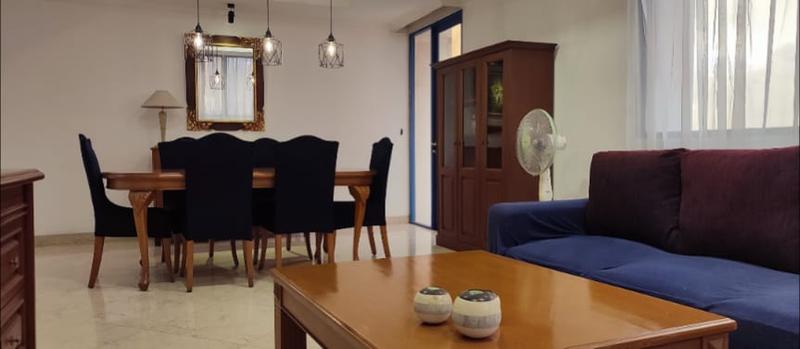 Jual Apartemen Park Royale Executive Suites - 3+1 BR Full Furnished