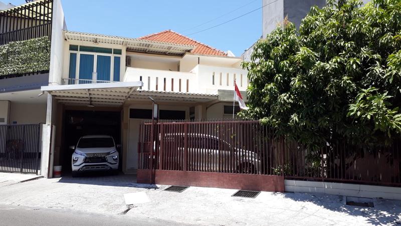 Jual Rumah 2 Lantai SHM di Kawasan Nginden Intan Barat Surabaya
