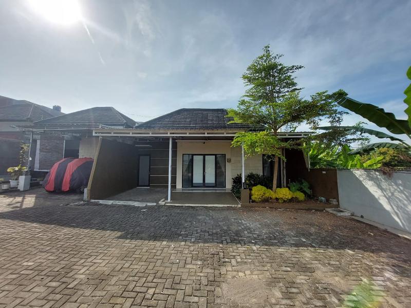 Jual Rumah Siap Huni di Manru Regency Tembalang Semarang - 3 Kamar Tidur