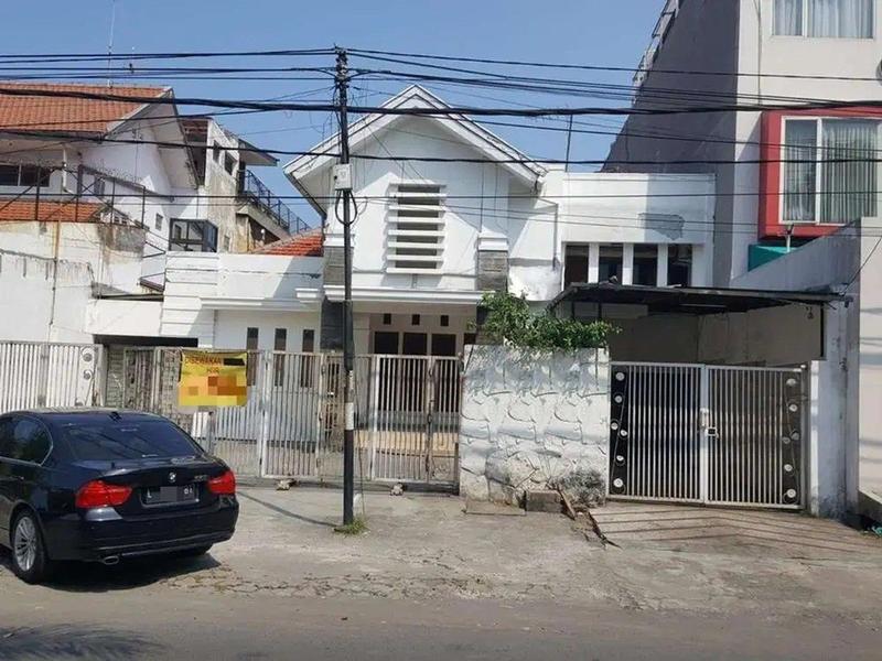 Sewa Rumah Cocok Tempat Usaha dan Kost di Tenggilis Mejoyo Surabaya - 12 Kamar Tidur