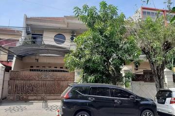 Sewa Rumah 2 Lantai Kosong Mewah di Pucang Adi, Kertajaya, Surabaya