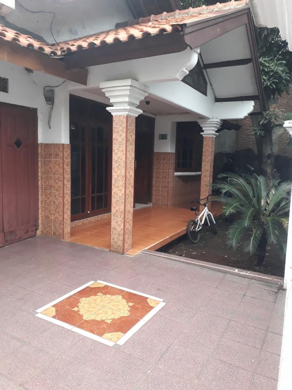Dijual Rumah Murah 2 Lantai Lokasi Strategis di Kramatjati Jakarta Timur