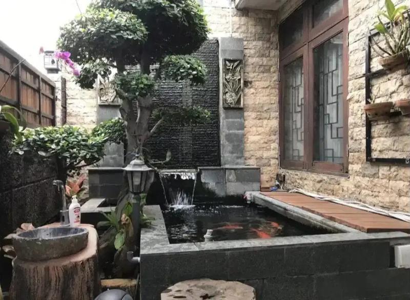 Jual Rumah Bagus 2 Lantai di Jalan Jambangan Kebon Agung Asri Surabaya -5 Kamar Tidur