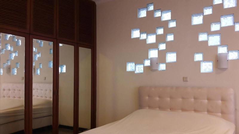 Sewa Rumah Siap Huni di Pondok Indah Jakarta Selatan - 4+2 Kamar Tidur