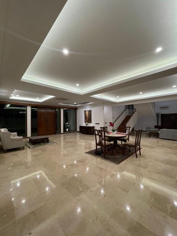 Jual Rumah Mewah di Permata Hijau Jakarta Selatan - 5+3 Kamar Tidur, Luas Tanah 660m2, Luas Bangunan 850m2