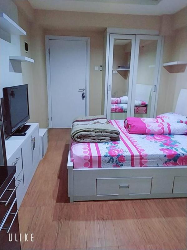 Sewa Apartemen The Green Pramuka City Tower Pino - Studio Furnished