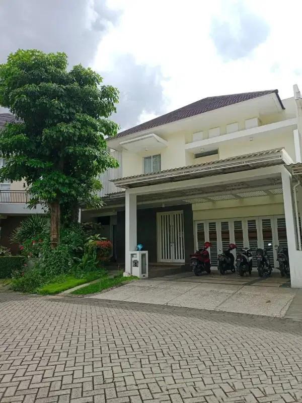 Jual Rumah Mewah di Royal Residence Cluster Richmond, Sumur Welut, Lakarsantri, Surabaya
