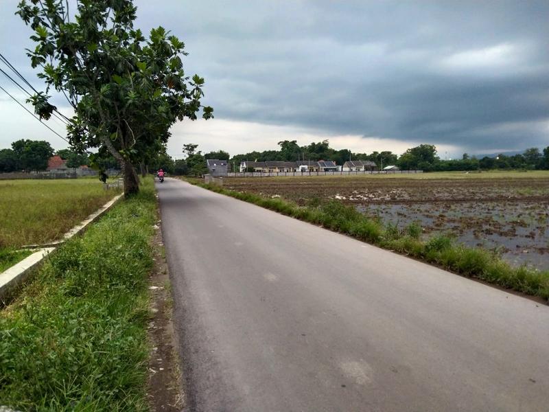Jual Tanah Pinggir Jalan Belendung Subang Jawa Barat untuk Rumah Usaha atau Gudang - Luas 910m2 SHM