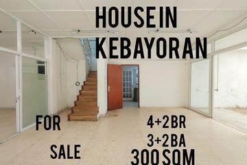 Jual Rumah di Kebayoran Baru Jakarta Selatan,  4+2 BR, LT 247 sqm, LB 300 sqm, Tanah Ngantong, Direct Owner - YANI LIM 08174969303