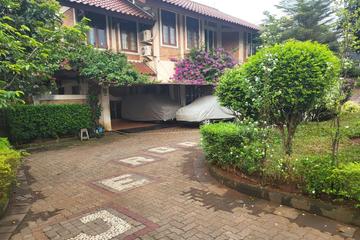 Rumah Luas Dijual Ada Kolam Renang di Jagakarsa, Jakarta Selatan - Luas Tanah 2.083 m2 - Kamar Tidur 6