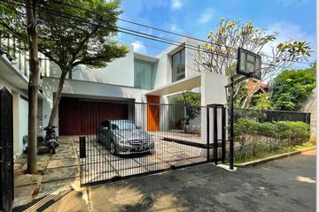 Modern Minimalist House for Rent at Kemang Utara South Jakarta - 5+2 BR