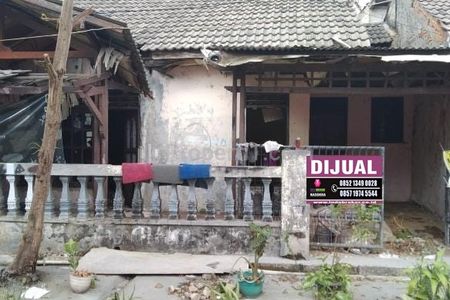Jual Rumah Tua Hitung Tanah di Komplek Babelan Permai Bekasi - Strategis dekat Jalan Raya