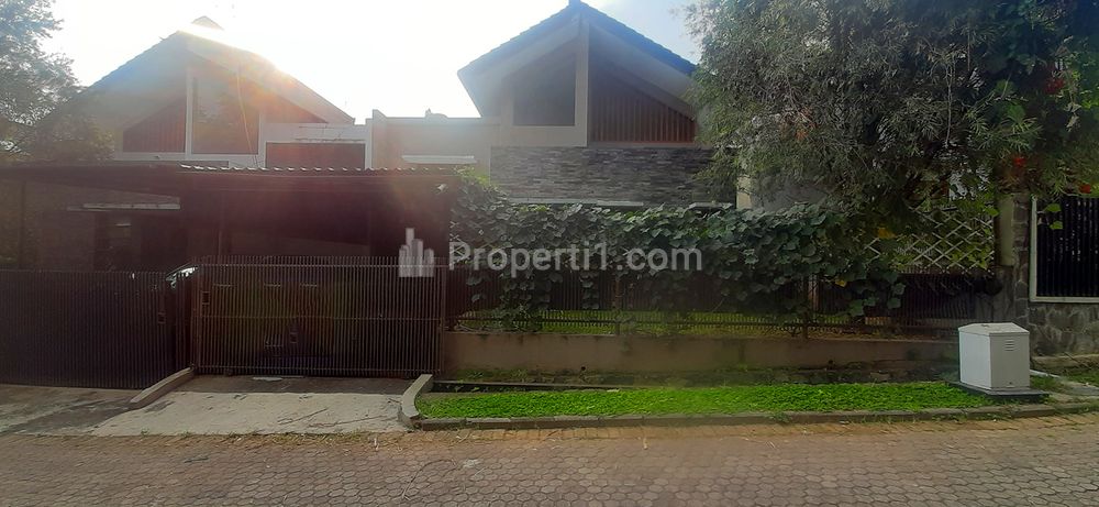 Jual Rumah 2 Lantai Siap Huni Semi Furnish di Kampung Padi Dago Bandung